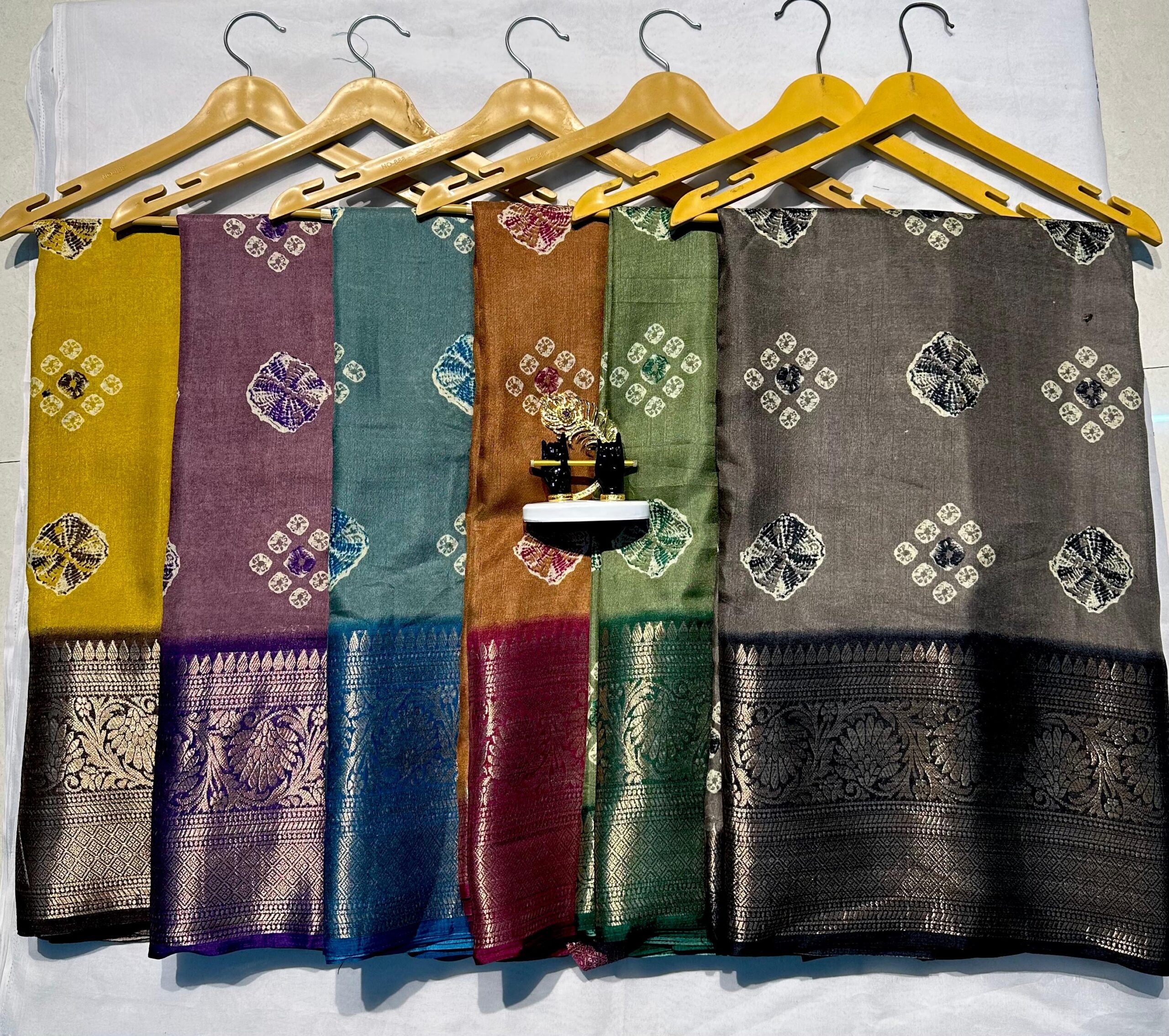 Pure and premium dola silk saree