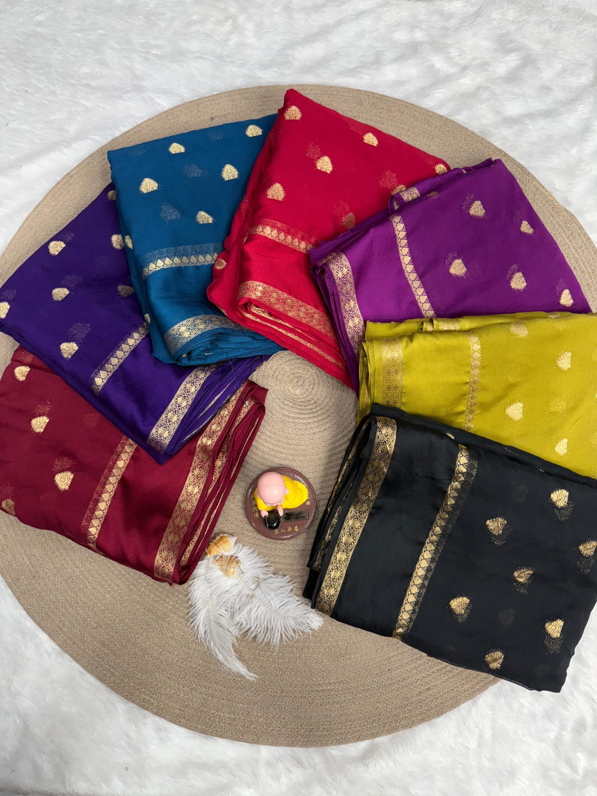 Pure soft Fabric zari  weaving Chinnon  Saree With  running Chinnon  Blouse