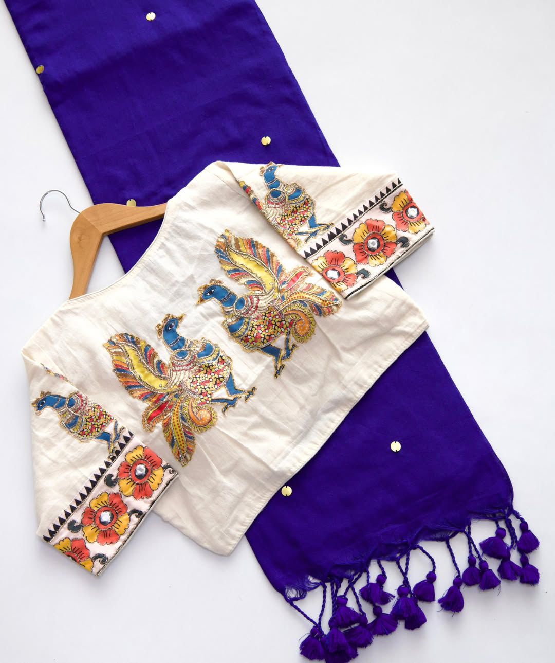Khadi Cotton Saree with Hand Stich Gini And Beautiful Heavy Khadi Cotton Blouse