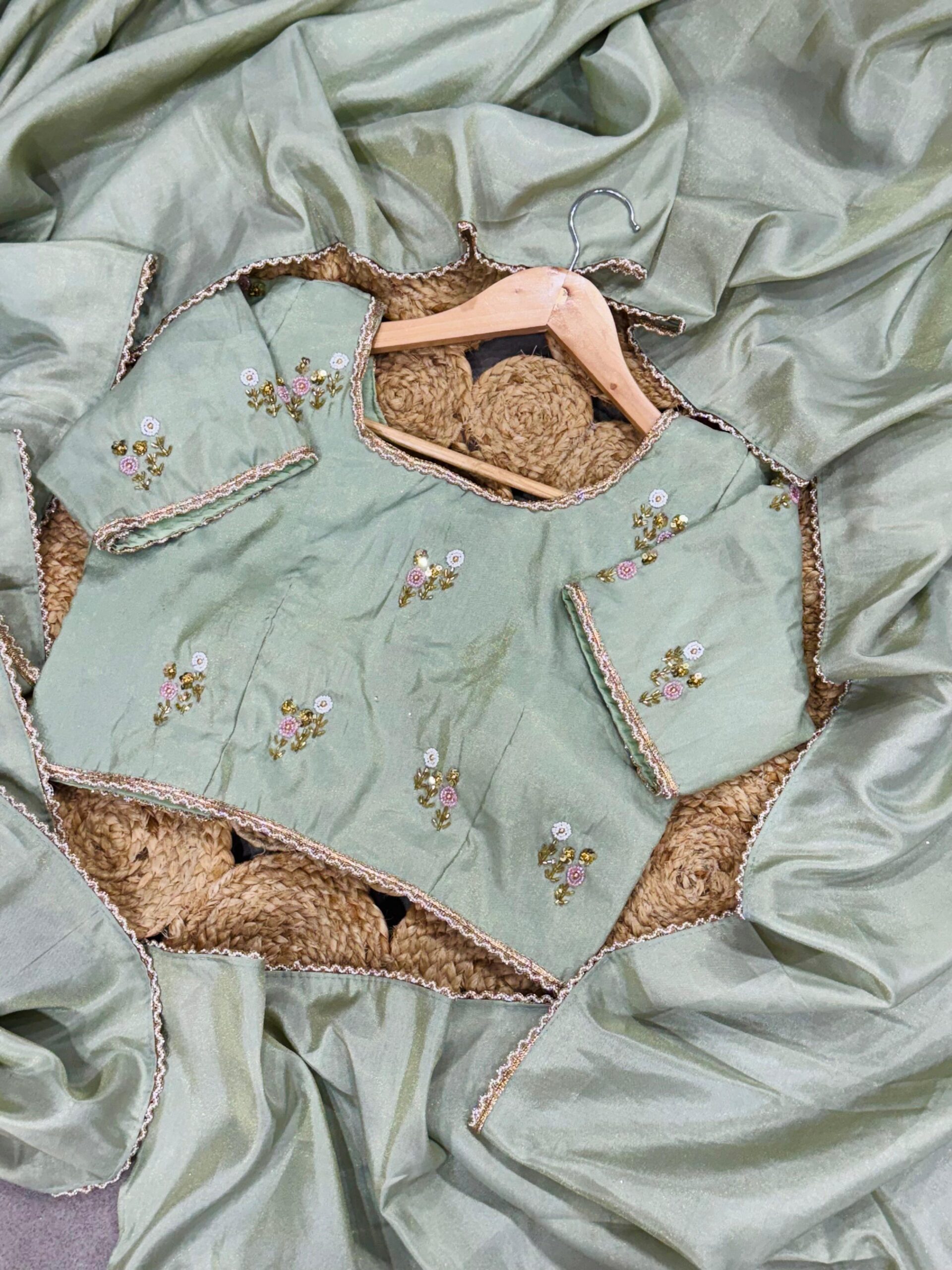 PURE COSMOS SOFT TWO TONE SAREE