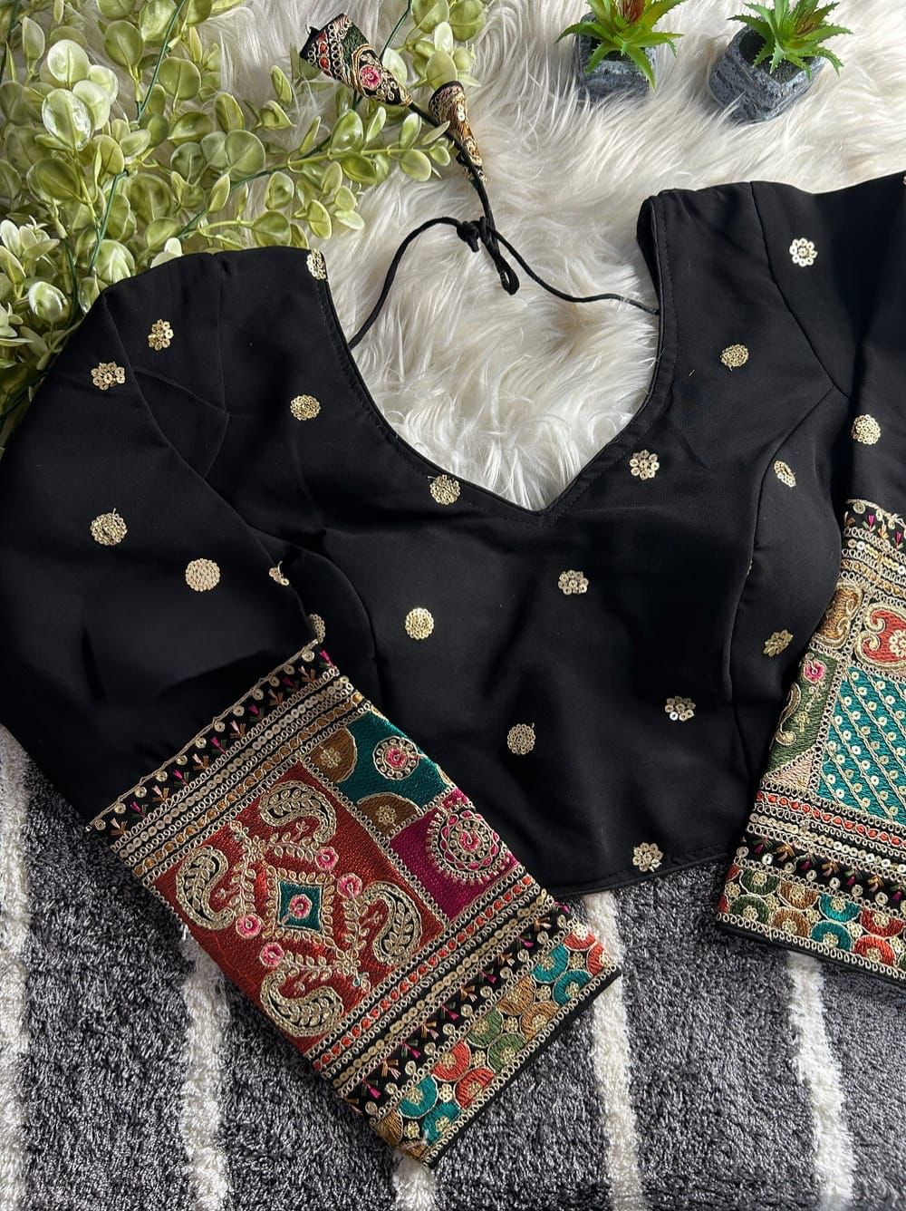 Work On Sleeve Open With Hook N Dori Blouse