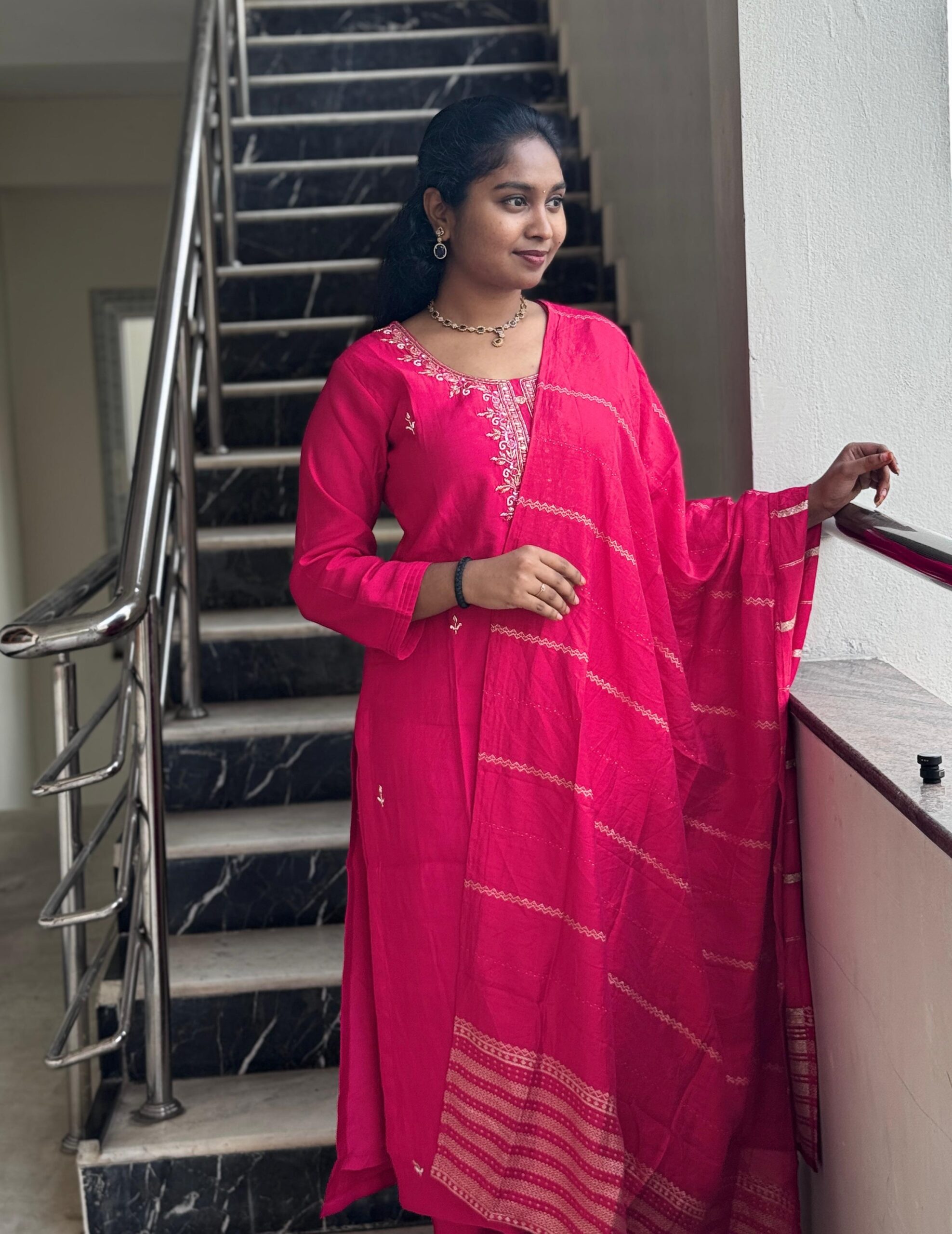 Women Embroidered Straight Kurta Set-Pink